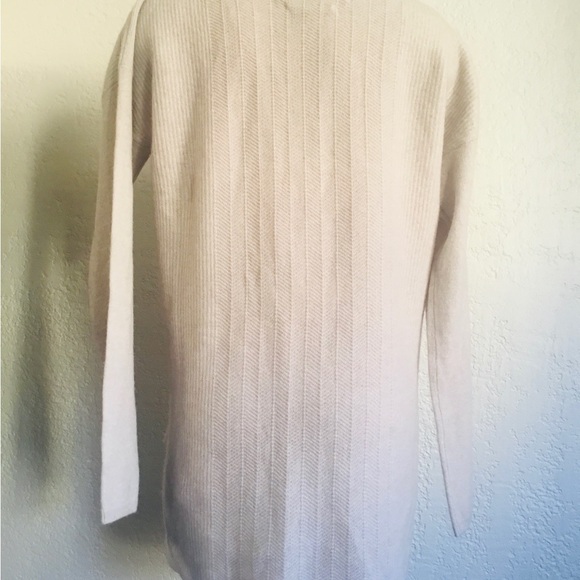 𝅺max STUDIO 100% 2 ply cashmere beige sweater LARGE NWT - Picture 2 of 9